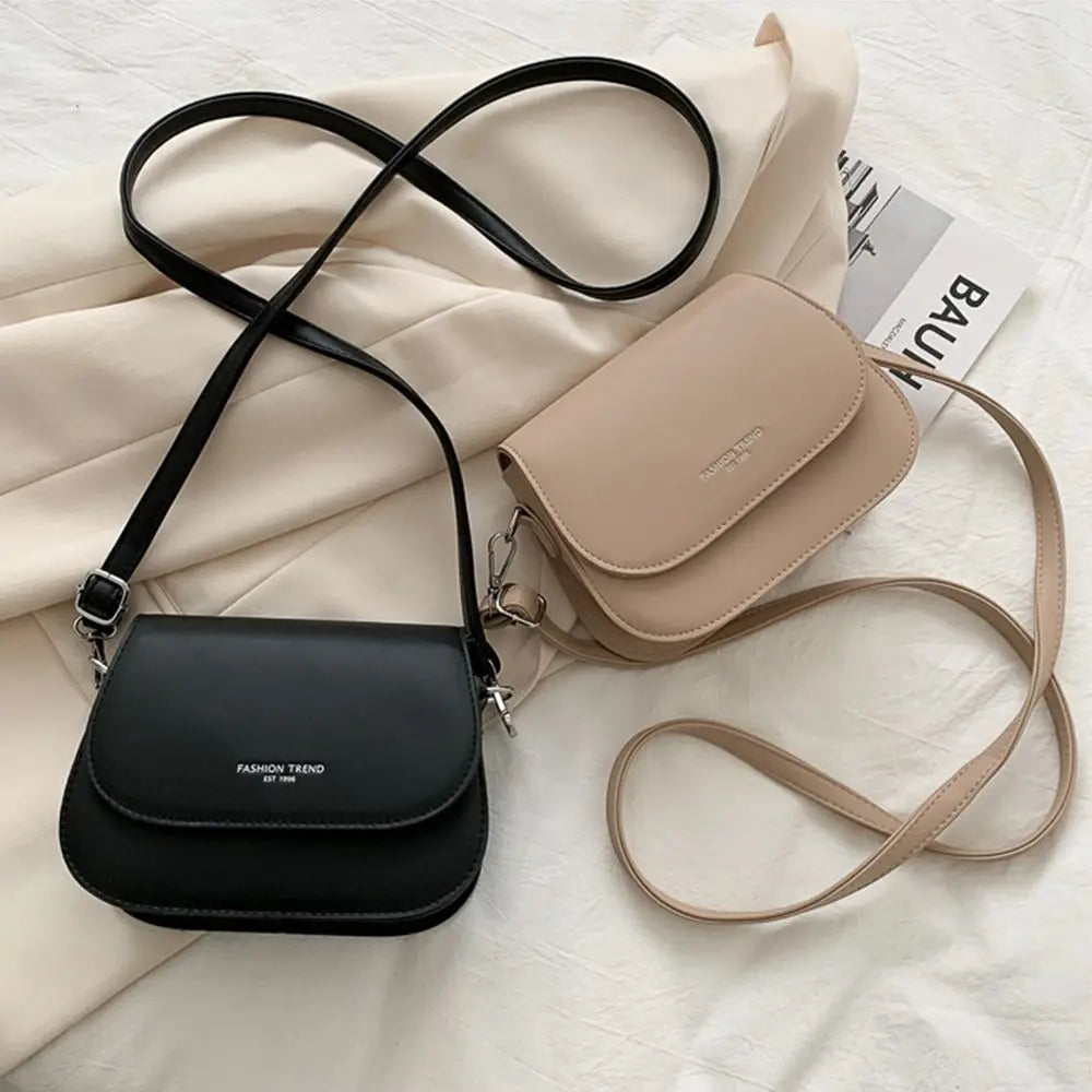 Bolsa Feminina Transversal Pequena com Alça Ajustável