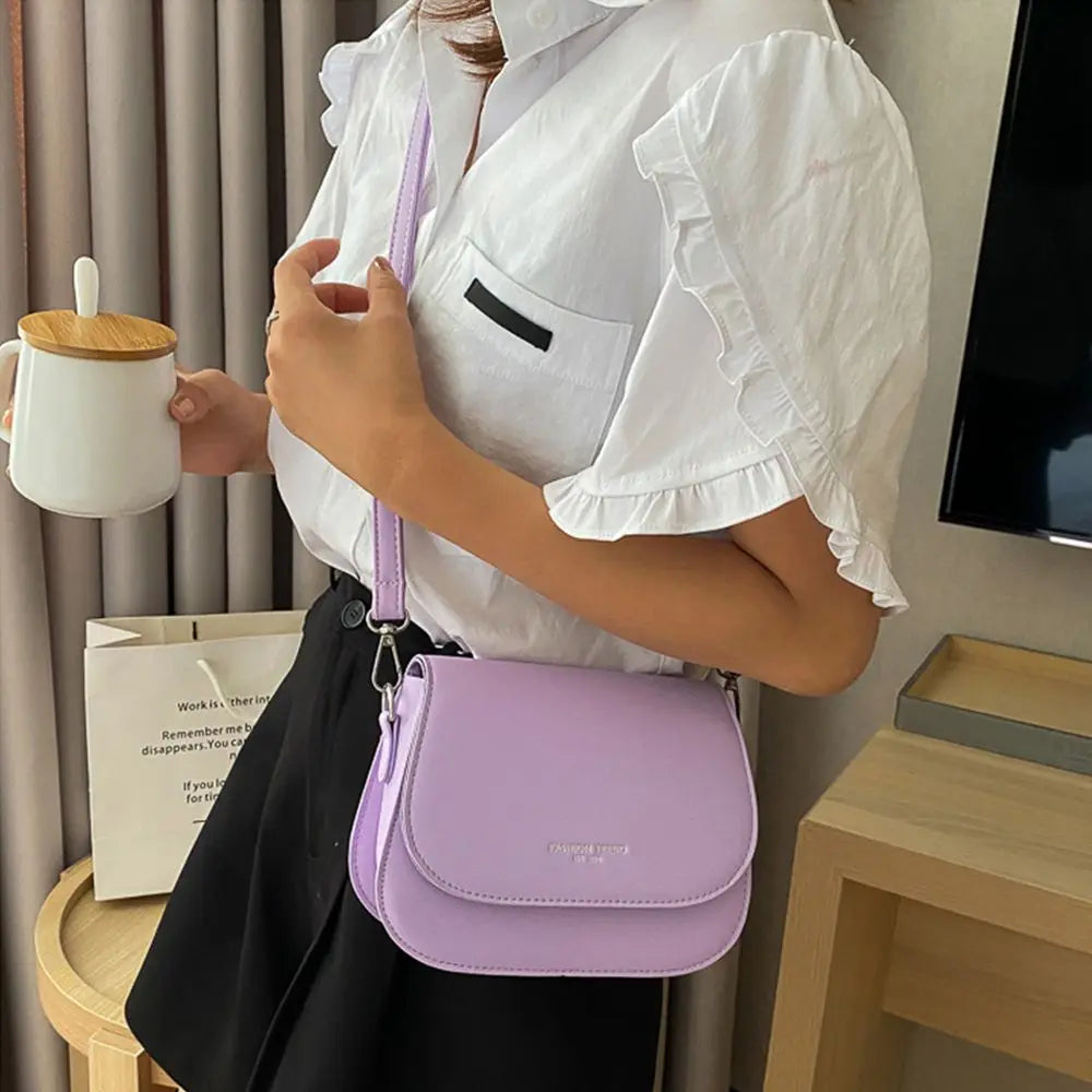 Bolsa Feminina Transversal Pequena com Alça Ajustável