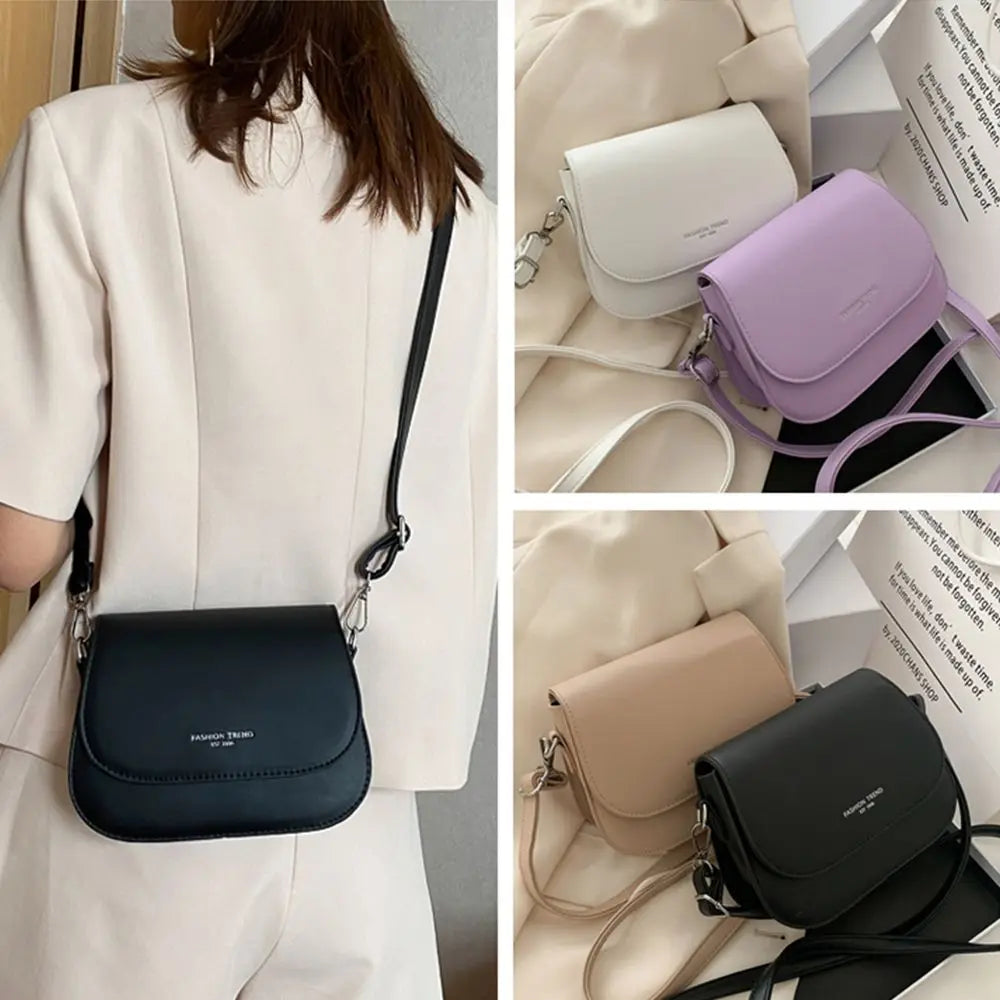 Bolsa Feminina Transversal Pequena com Alça Ajustável
